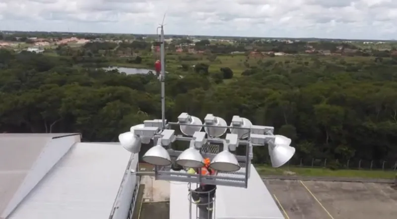 Manutenção de SPDA em Torre de Iluminação — Ford Troller | Mont Engenharia