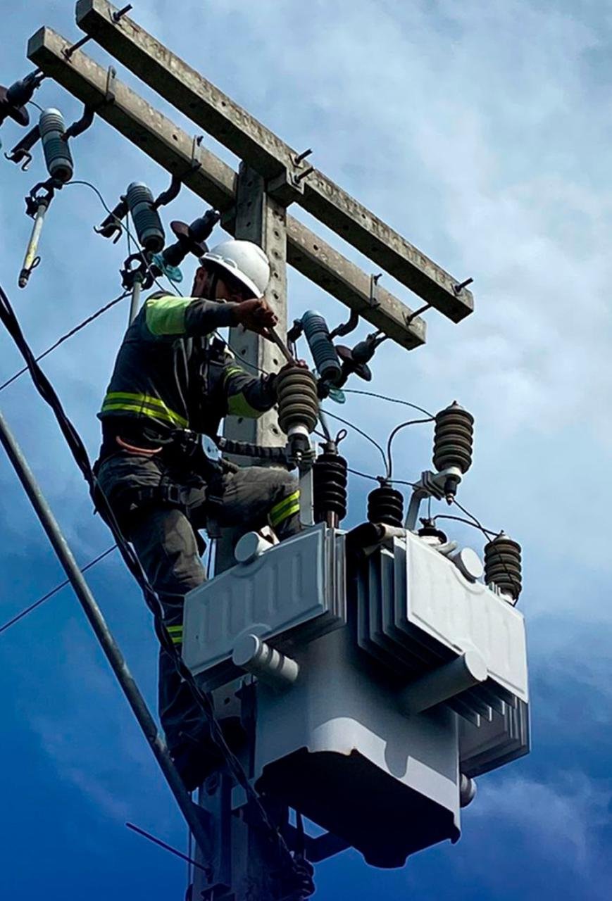 Manutenção de subestação aérea 13.8kV