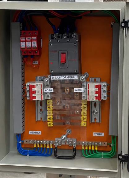 Retrofit de instalação elétrica 5000m² — Nazária Distribuidora